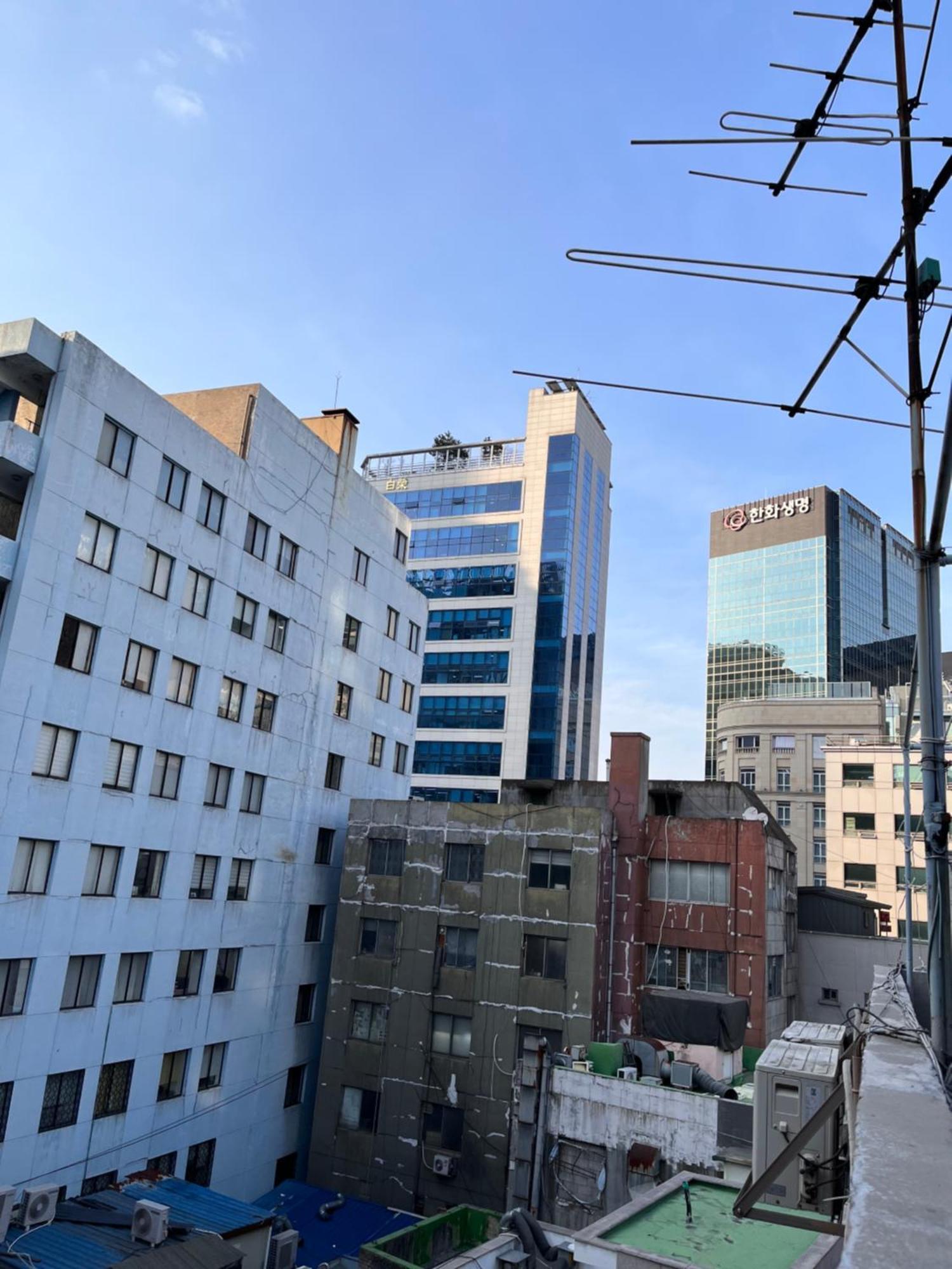 Space Ara Seoul Bagian luar foto